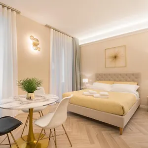 Golden Chic - Citta Alta Apartment